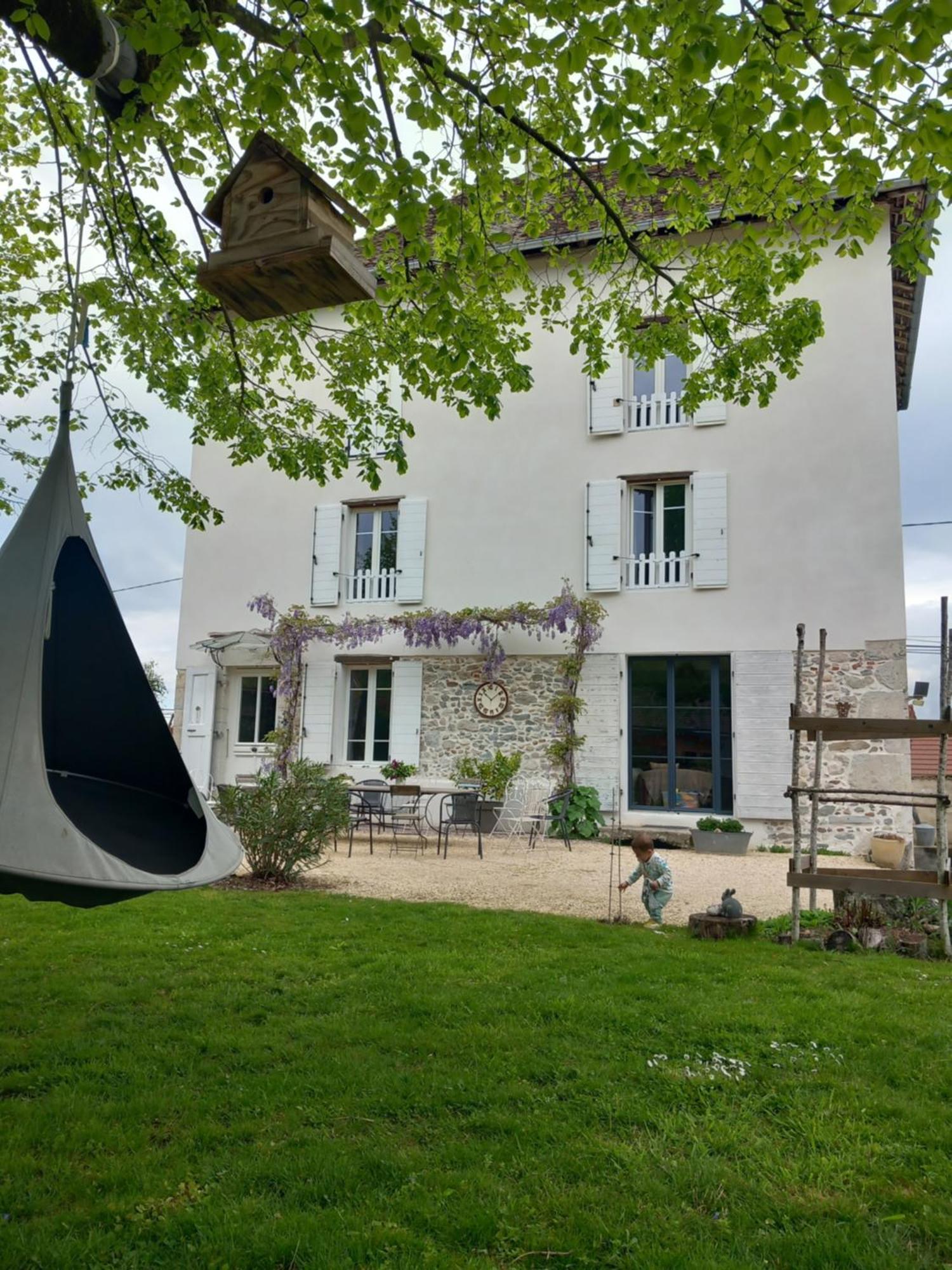 Les Tilleuls Saint-Jean-d'Avelanne Exterior foto